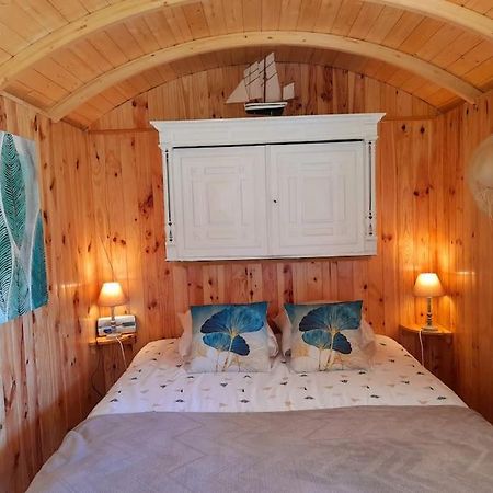 La Roulotte Du Pecheur Villa Saint-Privé Exteriör bild