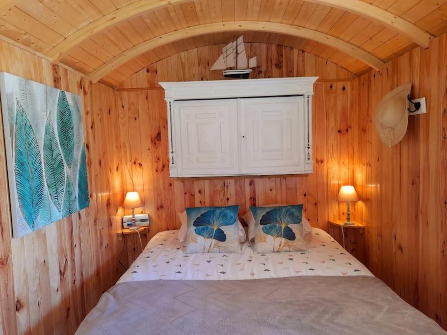 La Roulotte Du Pecheur Villa Saint-Privé Exteriör bild